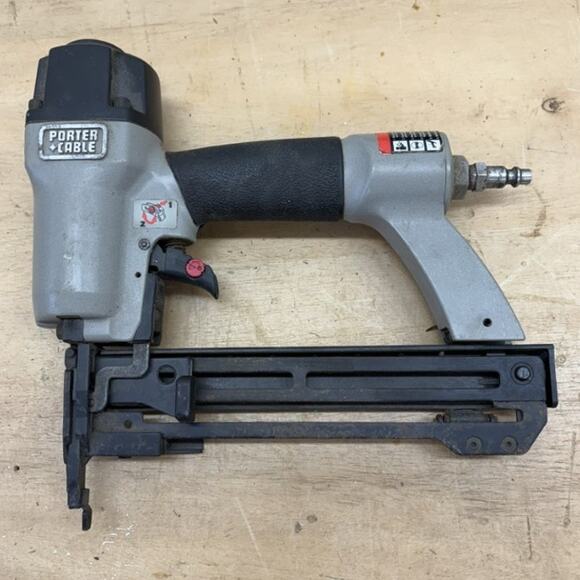 Porter Cable NS150A 1/4" Narrow Crown Stapler Kit Used - Picture 2 of 6